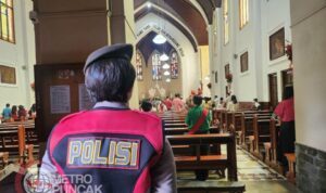 AddText_04-18-09.12.25