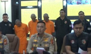 AddText_08-12-05.17.53